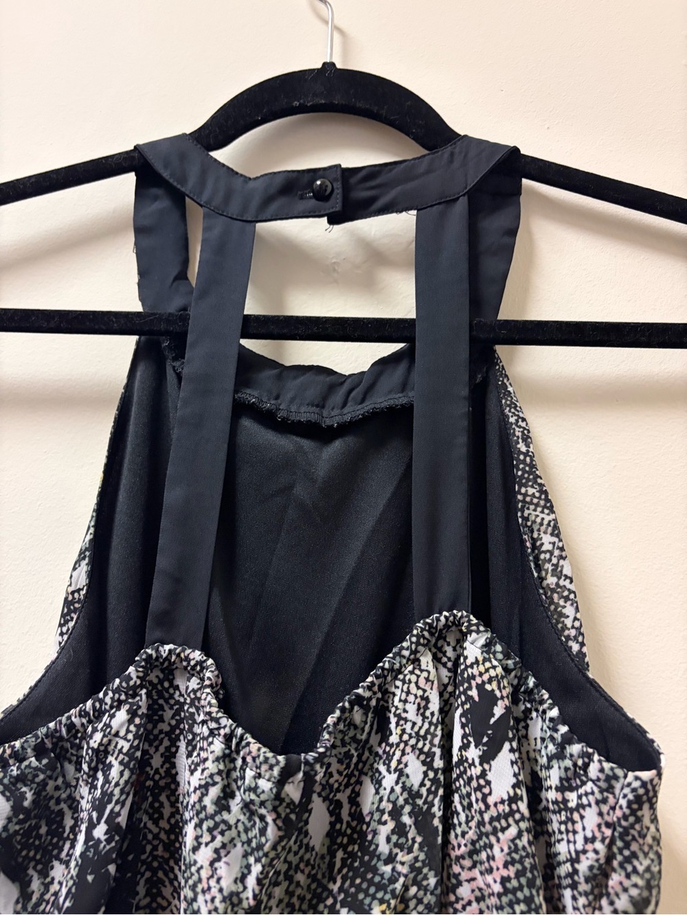 Maurices Black Snake-Print Halter Dress with Bronze Beaded Neckline Women’s Med - Picture 4 of 6